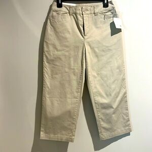 Croft & Barrow light tan khaki pants. Size 4. NWT.